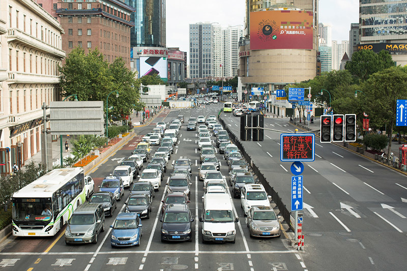 西藏路延安路交叉口